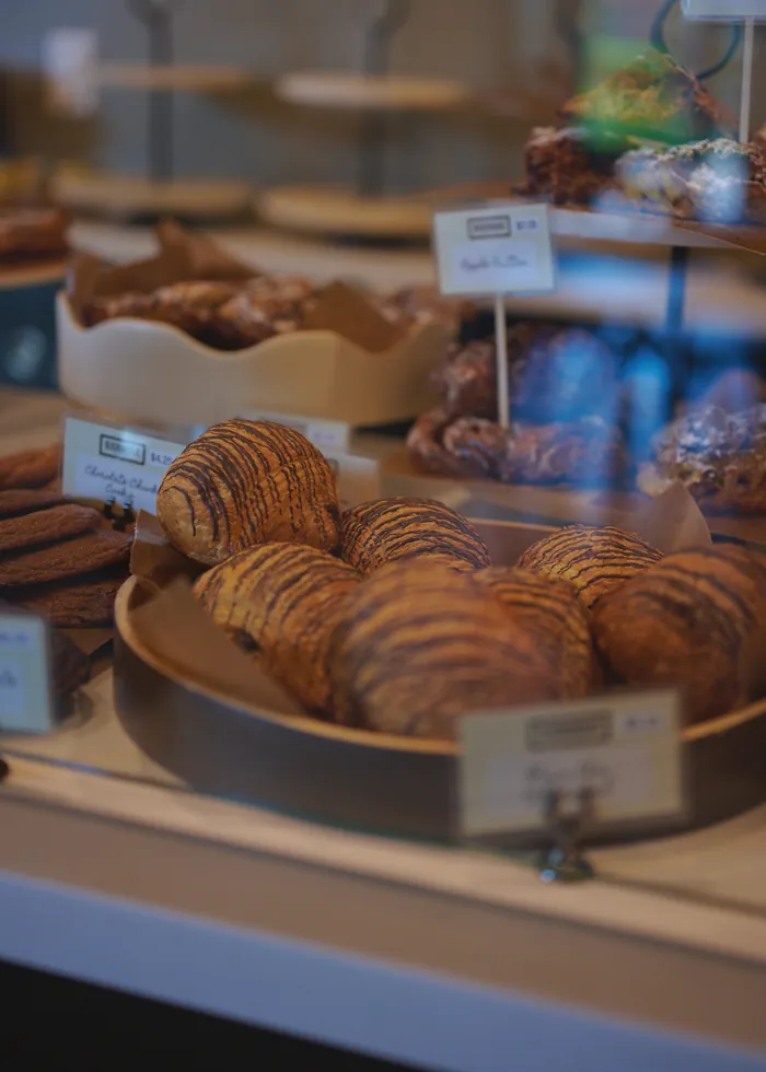 hotel breakfast counter
